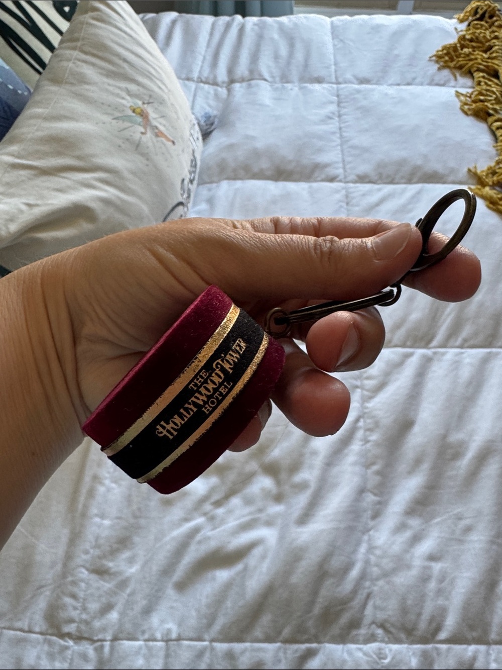 Disney Hollywood Tower of terror keyring NWOT